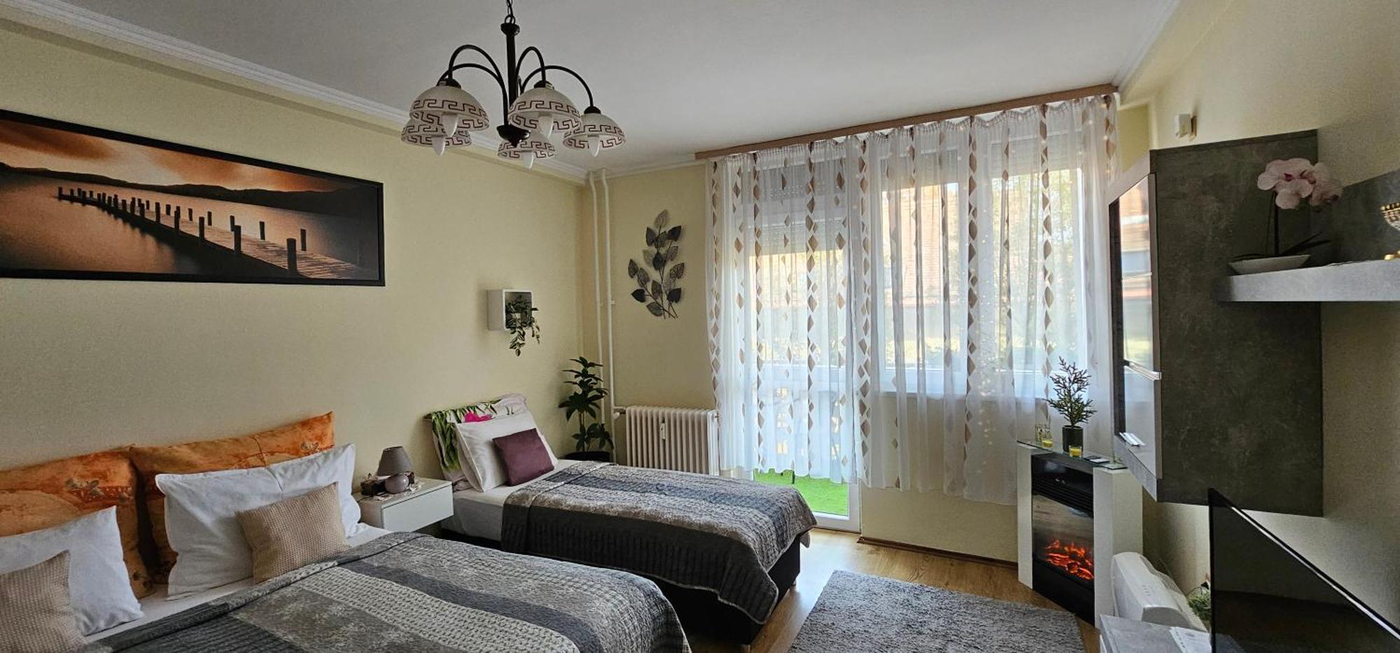 Anna Gyoengye Apartman デブレツェン エクステリア 写真